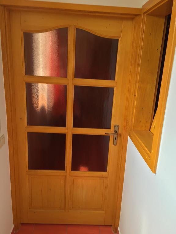 Aqua Thermal Soterapia Es Apartmanhaz Püspökladány Zimmer foto